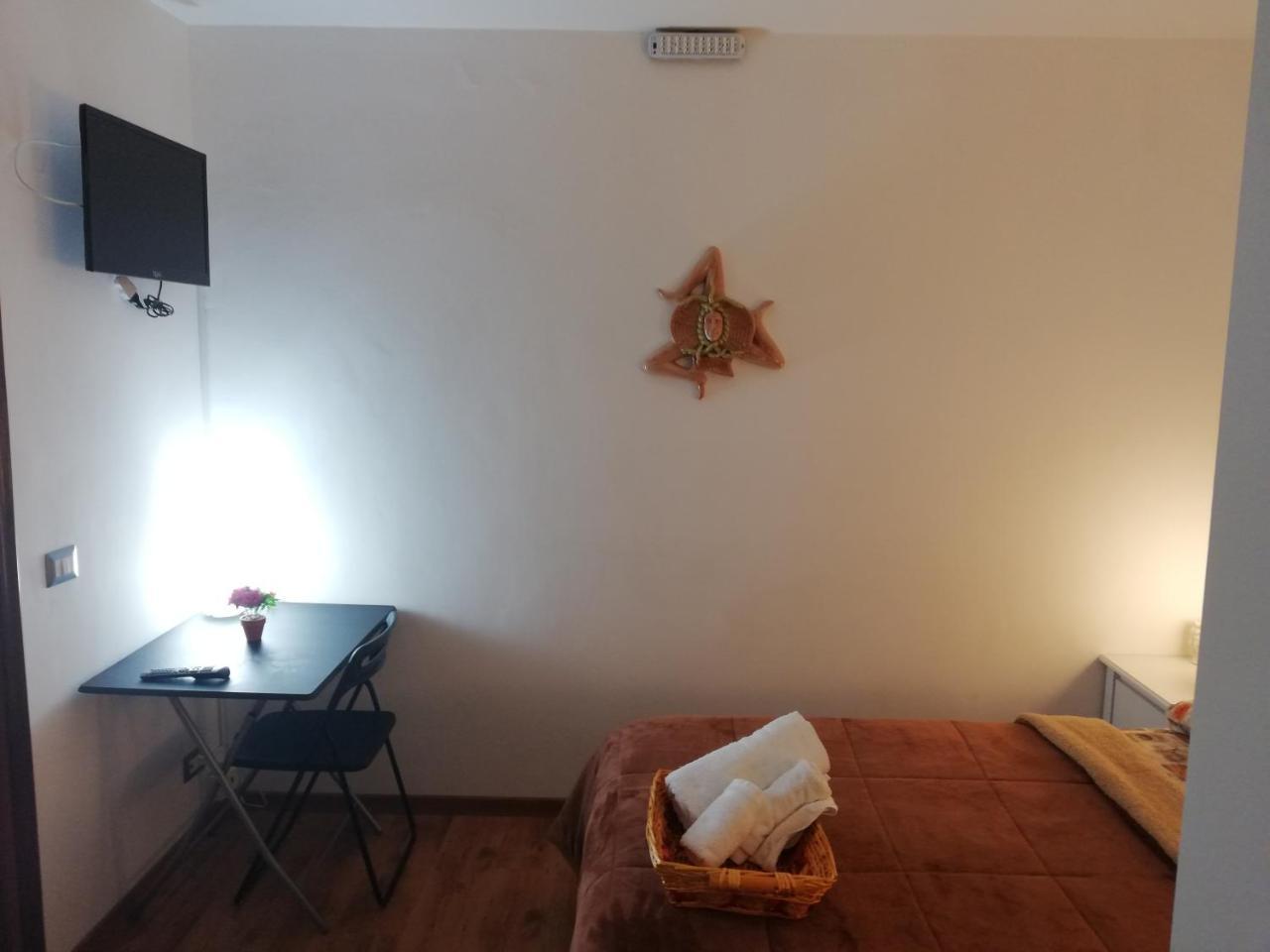 Il Duomo Home 칼타기론 외부 사진